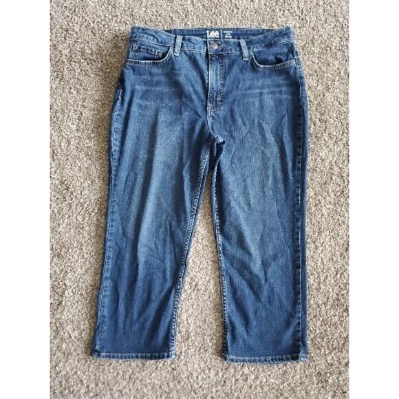 Lee Capri Jeans Womens 14 M Stretch Blue Mid Rise Reg Fit Pockets - Picture 1 of 5